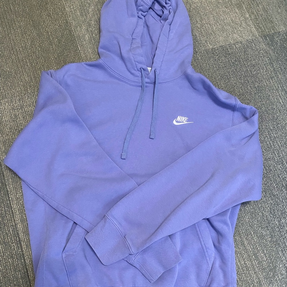 purple nike hoodie